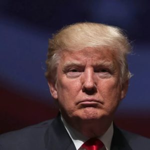 LA GRAN BATALLA DE Trump: Sus seguidores y detractores provocan caos afuera del juzgado y, previa su lectura de cargos pide a Bragg que se “acuse a sí mismo” por filtraciones ilegales