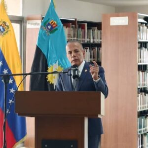 EN HOMEJANE A ELIO SUÁREZ, gobernador Rosales: Es fundamental establecer mecanismos para reconocer la trayectoria y logros de grandes zulianos