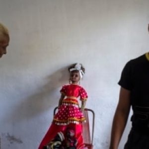 Crisis lleva a los cubanos a creer en la santería como solución y consuelo