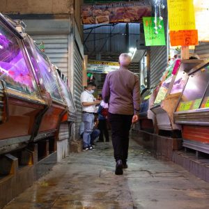 CRISIS ECONÓMICA: Presupuestos de hogares caraqueños se quedan cortos ante precios de frutas, huevos y quesos