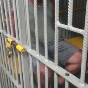 BRASIL se conmociona ante el horror generado por un hombre al matar cuatro niños con un hacha en una guardería de Blumenau