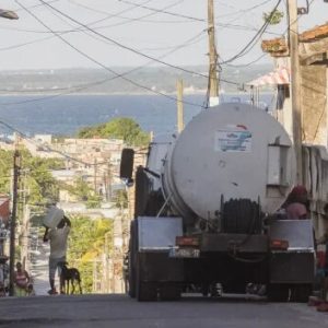 CUALQUIER PARECIDO CON VENEZUELA ES PURA COINCIDENCIA: Sequía en Cuba, el cuento de la buena pipa