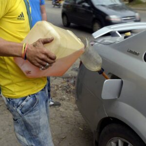 Análisis ¿Cuál es el precio real de la gasolina en Venezuela?
