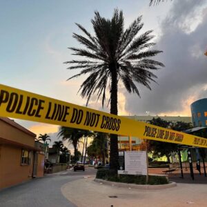TIROTEO EN PLAYA DE FLORIDA deja 6 adultos y 3 niños heridos