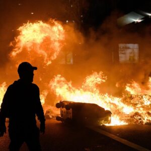 #Macron convoca una reunión de crisis tras una segunda noche de disturbios en #Francia con 150 #detenidos