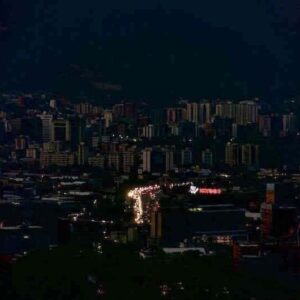 VENEZUELA A LAS PUERTAS DE UN APAGÓN GENERAL: El sistema eléctrico sigue de mal en peor
