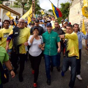 #RESPONDE Capriles a pocas horas del cierre y en medio de dudas sobre su inscripción: «Yo soy el papaúpa» vea el video