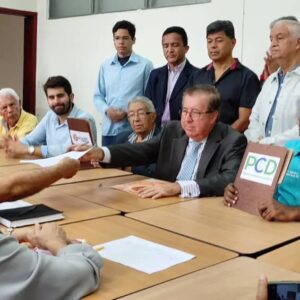 #PRIMARIAS El «gocho» Pérez Vivas inscribió su pre-candidatura ver vídeo