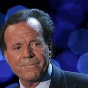 UN INDIGNADO y dolido Julio Iglesias confiesa “no puedo creerme tanta especulación por no querer hacer entrevistas en estos momentos”; “…como se puede ser tan mal intencionado y acumular tanta maldad”