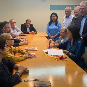 #VENEZUELA María Corina Machado formalizó su inscripción como candidata a la primaria del 22-O