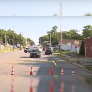 #ESTADOSUNIDOS Sigue desatada la violencia: Tiroteo en una calle de Kansas City deja tres muertos