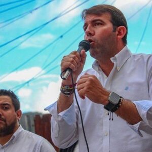 Carlos Prosperi se solidariza con María Corina Machado tras inhabilitación
