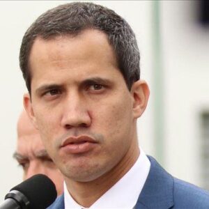 Juan Guaidó rechazó la inhabilitación de María Corina Machado