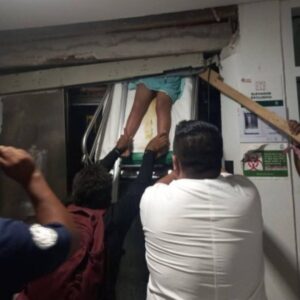 Muere niña aplastada por elevador en IMSS de Quintana Roo – #México (+Video)