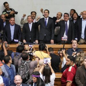 #ANALISIS ¿Qué debería hacer la oposición venezolana si un candidato inhabilitado gana la primaria?