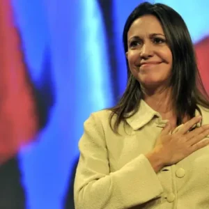 El mundo reacciona a la inhabilitación de María Corina Machado