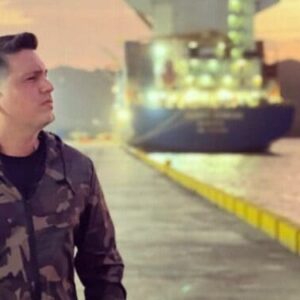 OTRO DEL SOCIALISMO QUE A TODOS GUSTA:  Bismark Carretero el multimillonario ex piloto de Chávez al descubierto