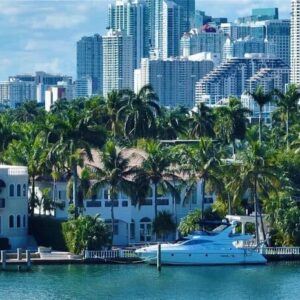POR ESTAFA MILLONARIA Acusan a 5 venezolanos en Miami Estados Unidos