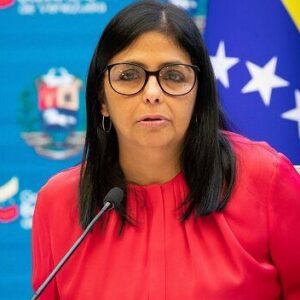 Mientras Diosdado está en Cuba: Delcy Rodríguez viaja a Cumbre Amazónica en Brasil vea video
