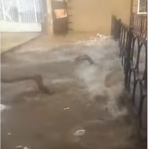 #EMERGENCIA En Maracaibo Barrio Las Tarabas se inunda: Ya hay damnificados