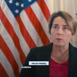  VEA Exclusiva de ElTiempolatino.com: “Massachusetts está al límite con la crisis de migrantes y exigimos acción federal”, dice la gobernadora de MA, Maura Healey