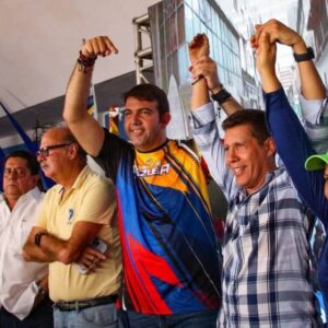 Ex Chavista Henri Falcón respaldó la candidatura de Carlos Prosperi a la primaria