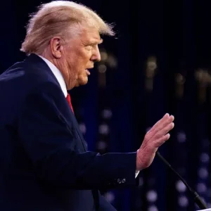 #ELECCIONES2024 De ganar Donald Trump promete la mayor operación de deportación en los Estados Unidos