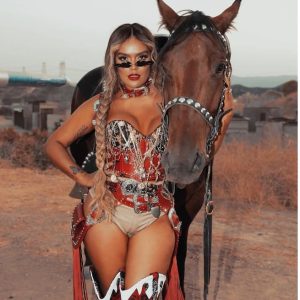 Productor responsable del evento de Karol G en Venezuela, tiene poderosos nexos con el chavismo.