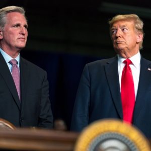 Siguen las sorpresas: REPUBLICANOS PROPONEN POSTULAR A TRUMP a la presidencia de la Cámara de  Representantes