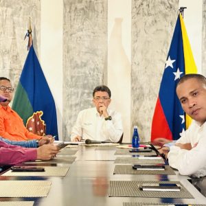 #ULTIMAHORA: Leocenis García, líder de Prociudadanos, arribó a Amazonas y se reunió con el Gobernador de Amazonas, Miguel Rodríguez,  en el marco de la campaña por el Referéndum de Esequibo