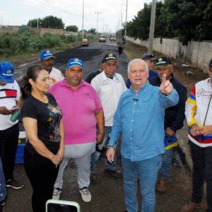 La primera etapa recibirá 90 toneladas de asfalto: Alcaldía de San Francisco inicia bacheo en la avenida 48 de Fundabarrios