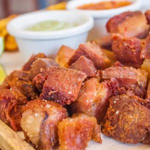 Según estudio: El chicharrón de cerdo es más saludable que la espinaca, zanahoria y coliflor