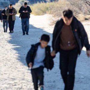 The Epoch Times: Rescatista revela desgarradores audios de migrantes abandonados en el desierto de Arizona EEUU