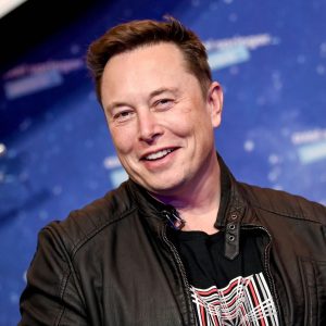 A LA CAZA de mil millones de dólares se lanza Elon Musk
