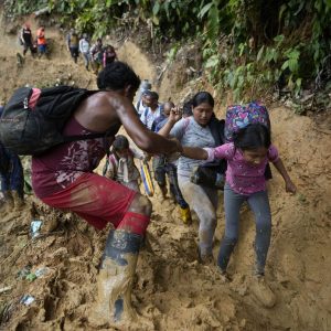 DENUNCIA Unicef: Adolescentes venezolanos viajan solos por el Darién