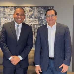 Leocenis García se reunión con el Presidente Martín Torrijos en Panamá y aboga por el diálogo político Ver vídeo