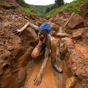 Las peligrosas Minas en el Congo vea vídeo