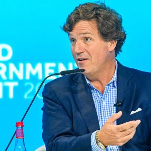 Tucker Carlson: Putin quiere poner fin al conflicto en Ucrania