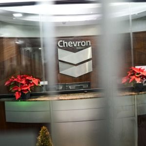 Lo dice Bloomberg: Los dólares de Chevron enfriaron inflación de enero en Venezuela, a su nivel más bajo en una década