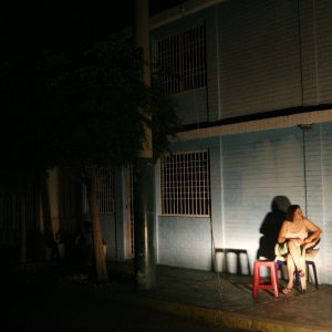 ZULIANOS MUEREN por crisis eléctrica: Cortes atentan contra la salud física y mental
