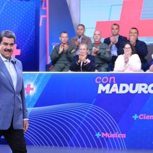 Otra de  Nicolás: Su padre en sueños le habló y le dijo que se cuidará porque va a ganar y sus enemigos están enloquecidos vea vídeo