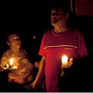 SIGUE EL DRAMA MARABINO: Cuatro días sin electricidad tienen 7 familias del sector 09 de San Jacinto por falla en un poste eléctrico