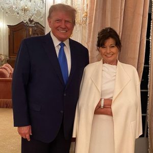 #INMIGRACION Registros confirman que suegra de Trump llegó a EEUU a través de proceso que él critica