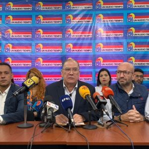 La tarjeta de Un Nuevo Tiempo está al servicio de la Unidad