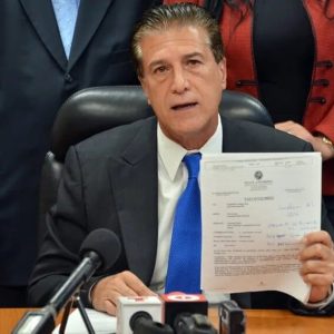 Pudiera tener el mismo resultado: Demanda contra ex alcalde de Hialeah se asemeja a la de Carollo