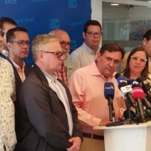 #ULTIMAHORA Comando de campaña de María Corina Machado descartó hablar de una sustitución