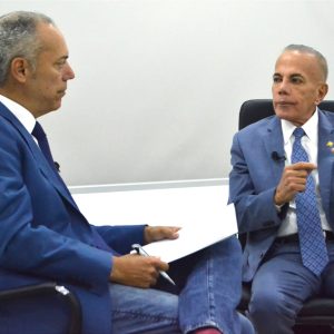 Manuel Rosales advierte que hay dos caminas: “Votar para sacar al país adelante o la abstención”