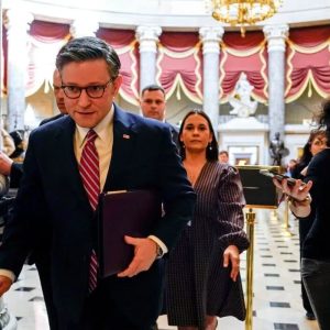 #EEUU Conflicto republicano: Johnson advierte que Jeffries podría convertirse en presidente del Congreso. «Es un riesgo»