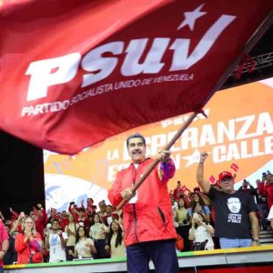 AUNQUE NADIE LO CREA Encuesta Dataviva: 53.6% de los consultados votaría por Maduro si las elecciones fueran mañana