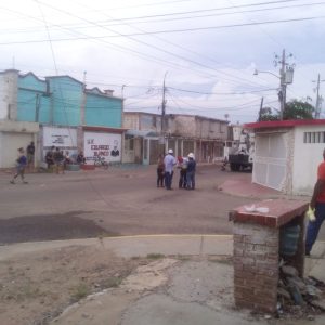 ES CONTIGO CORPOELECT: Tres días sin energía eléctrica de 110 voltios suman vecinos del sector 10 San Jacinto en Maracaibo